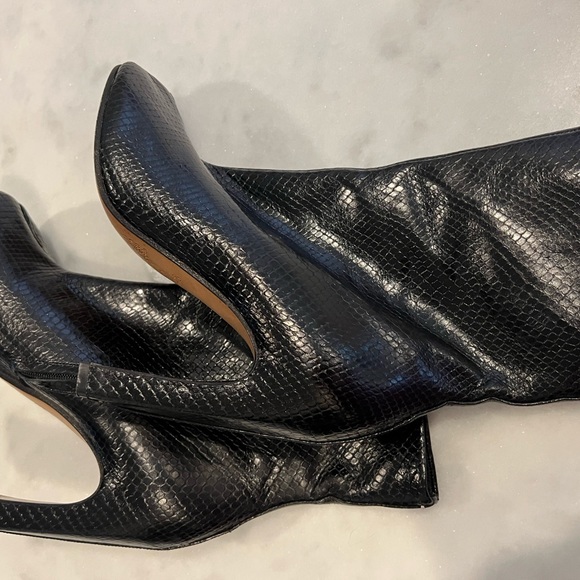 Maison Margiela black croc tabi boots- Never Worn - Picture 6 of 6